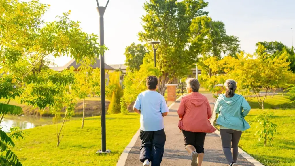 Het ideale wandeltempo om vet te verbranden, bevestigd door experts